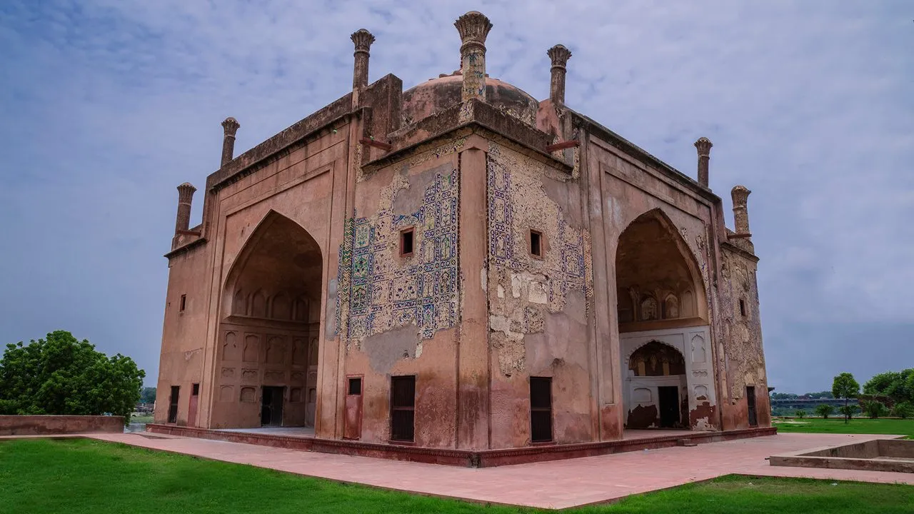 Taj Mahal Tour Packages